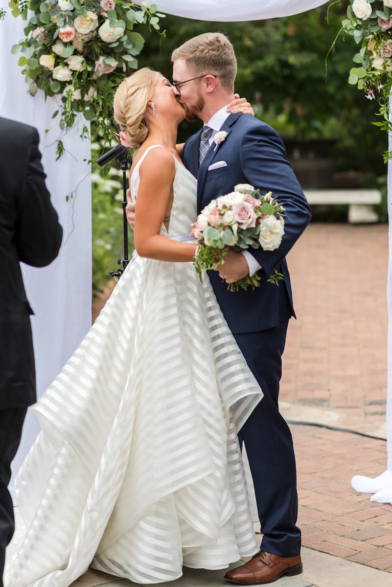 fairytale wedding | Wedding Photography | Denver Botanic Gardens | From the Hip Photo |