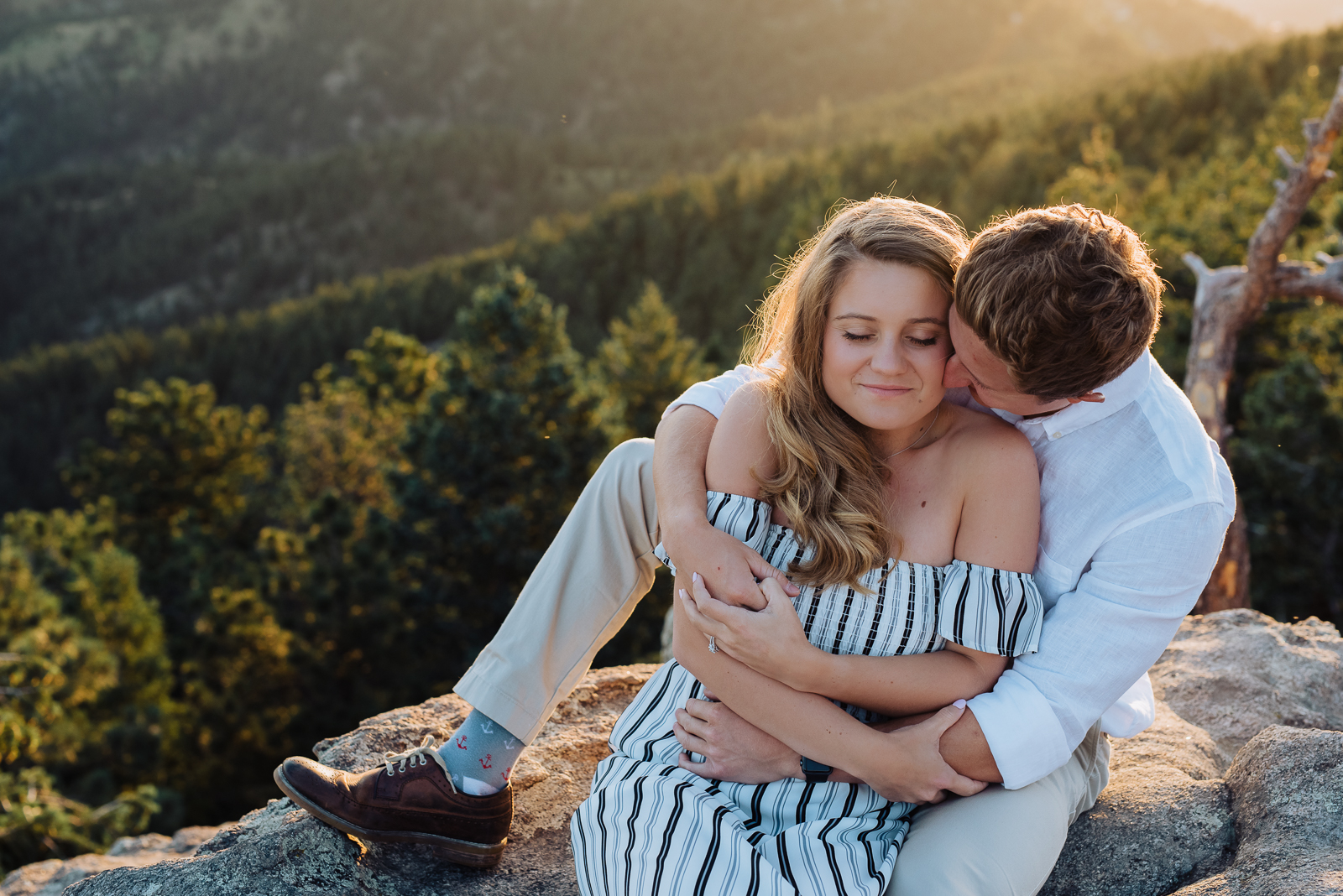 Love at Lost Gulch | Engagement Photo | Lost Gulch Overlook | From the Hip Photo