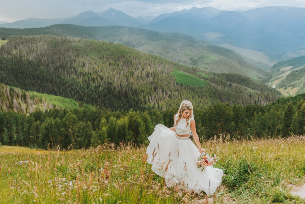 Vail Colorado outdoor mountain ski resort nature fun adventurous candid wedding picture | From the Hip Photo Denver portrait photography