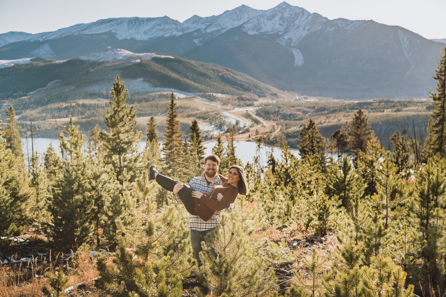 Tips to Plan the Best Engagement Photos Near Breckenridge or Dillon mountain outdoor Sapphire Point Overlook engagement picture | From the Hip Photo Denver Colorado Portrait Photography 