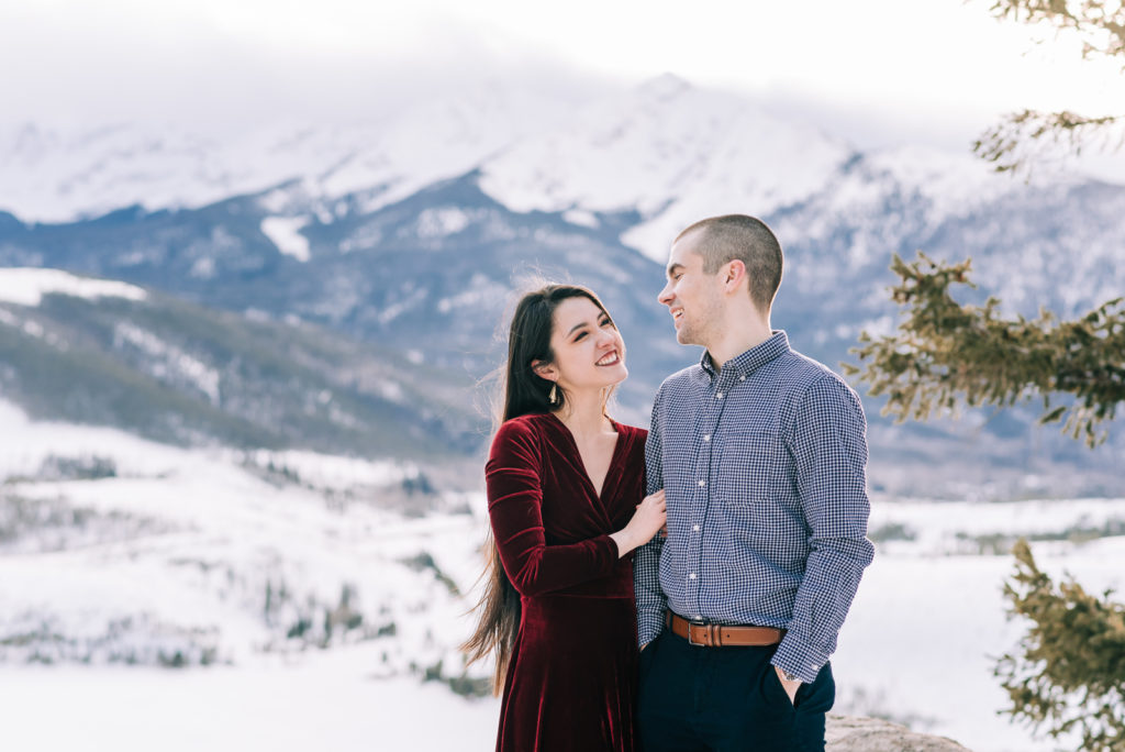 Tips to Plan the Best Engagement Photos Near Breckenridge or Dillon mountain outdoor Sapphire Point Overlook engagement picture | From the Hip Photo Denver Colorado Portrait Photography 