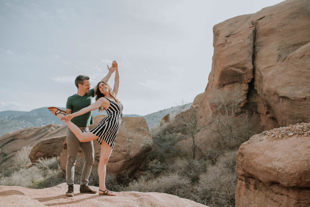 Red Rocks, Colorado | Outdoors mountain view | Couples yoga | Engagement photos