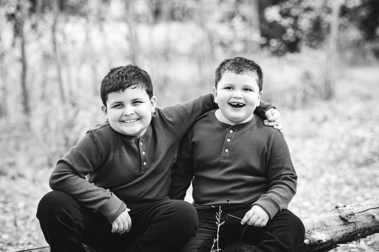 brothers during family photos at Meyer Ranch Park
