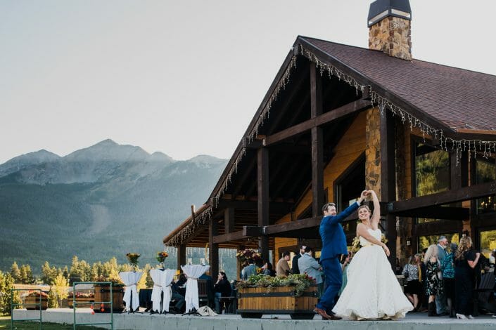 Romantic Mountain Wedding Photo | Denver Colorado Wedding Photographer