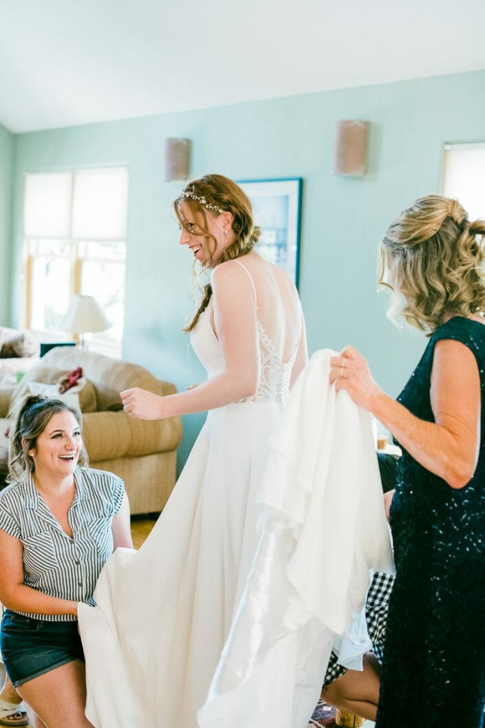 Wedding Bride Getting Ready Photo | Colorado Elopement Photographer