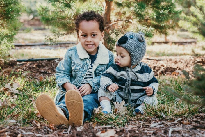 Family Christmas tree photo session in Denver | Colorado Lifestyle Photographer