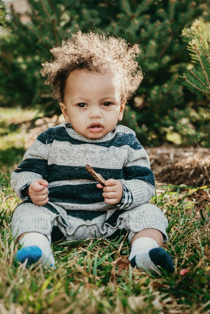 Family Christmas tree photo session in Denver | Colorado Lifestyle Photographer