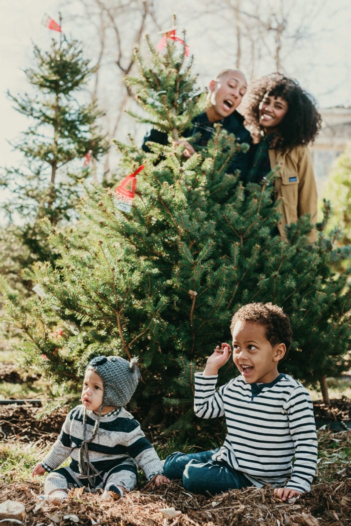Family Christmas tree photo session in Denver | Colorado Lifestyle Photographer