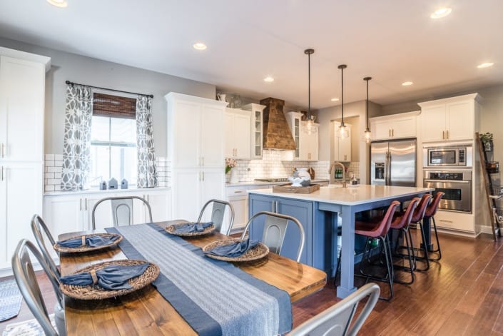 Bright Open Kitchen and Dining Room Photo | Colorado Real Estate Photographer