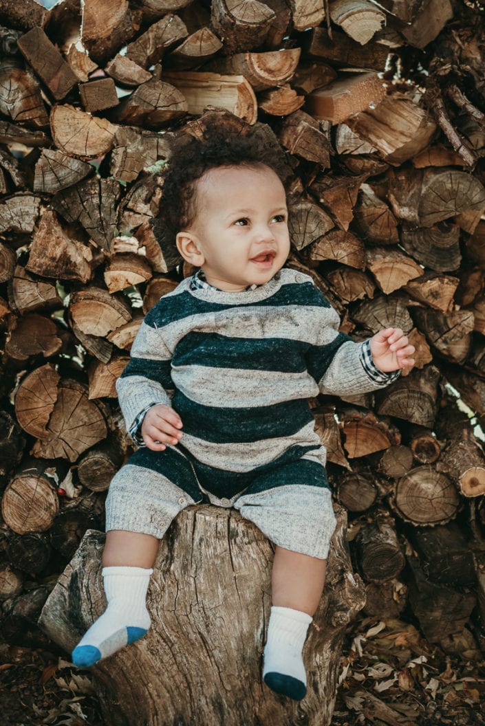 Family Christmas tree photo session in Denver | Colorado Lifestyle Photographer