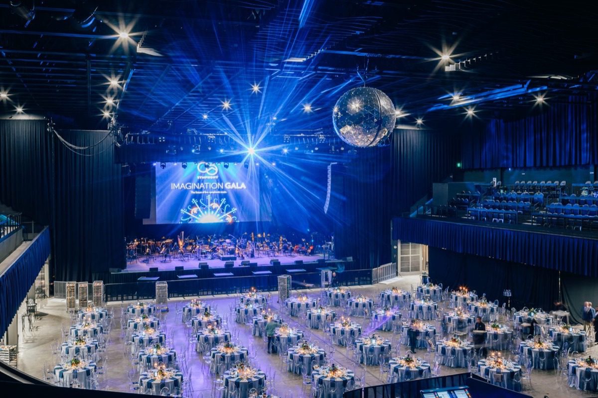 Denver event photographer at a corporate awards banquet