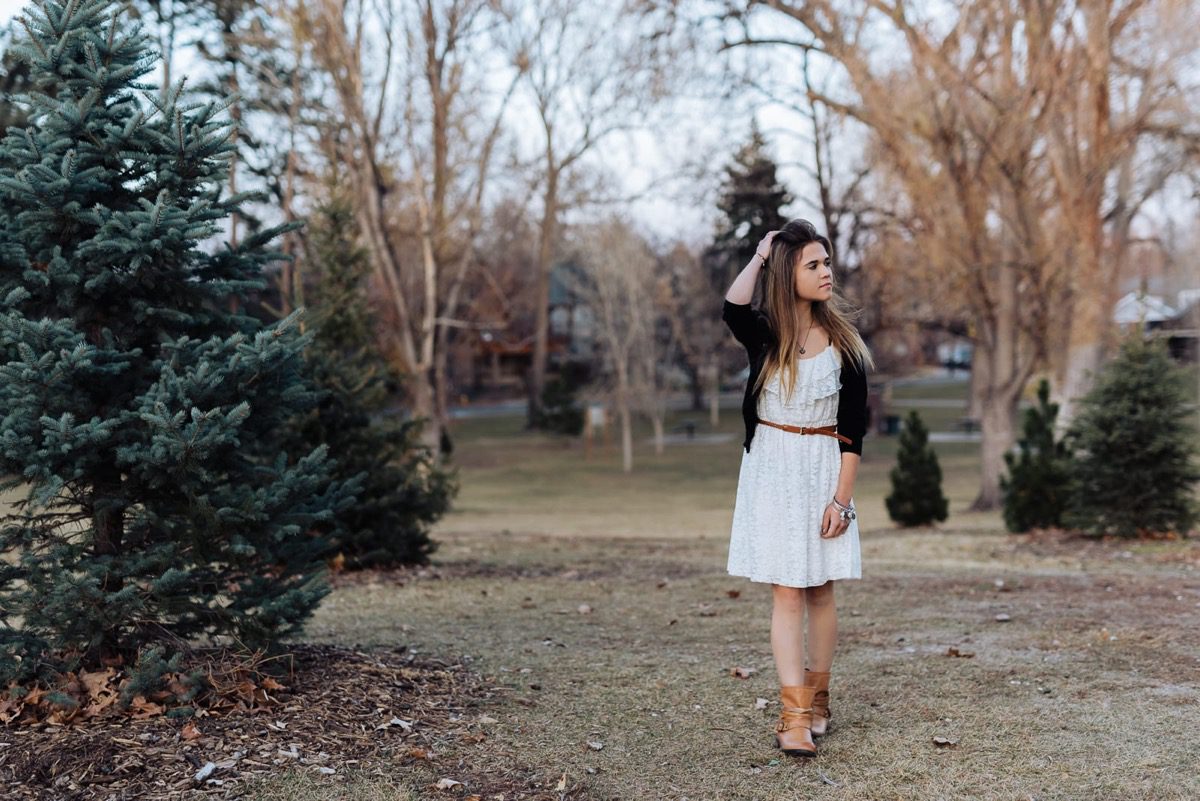 Denver senior portrait photographer Natalia golden hour