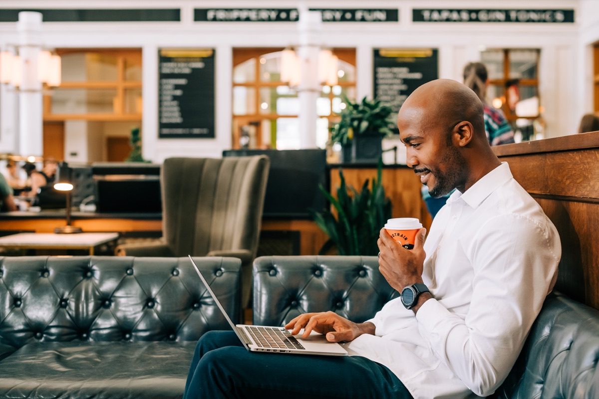 Denver social media photographer shoots lifestyle brand photography for Instagram feed